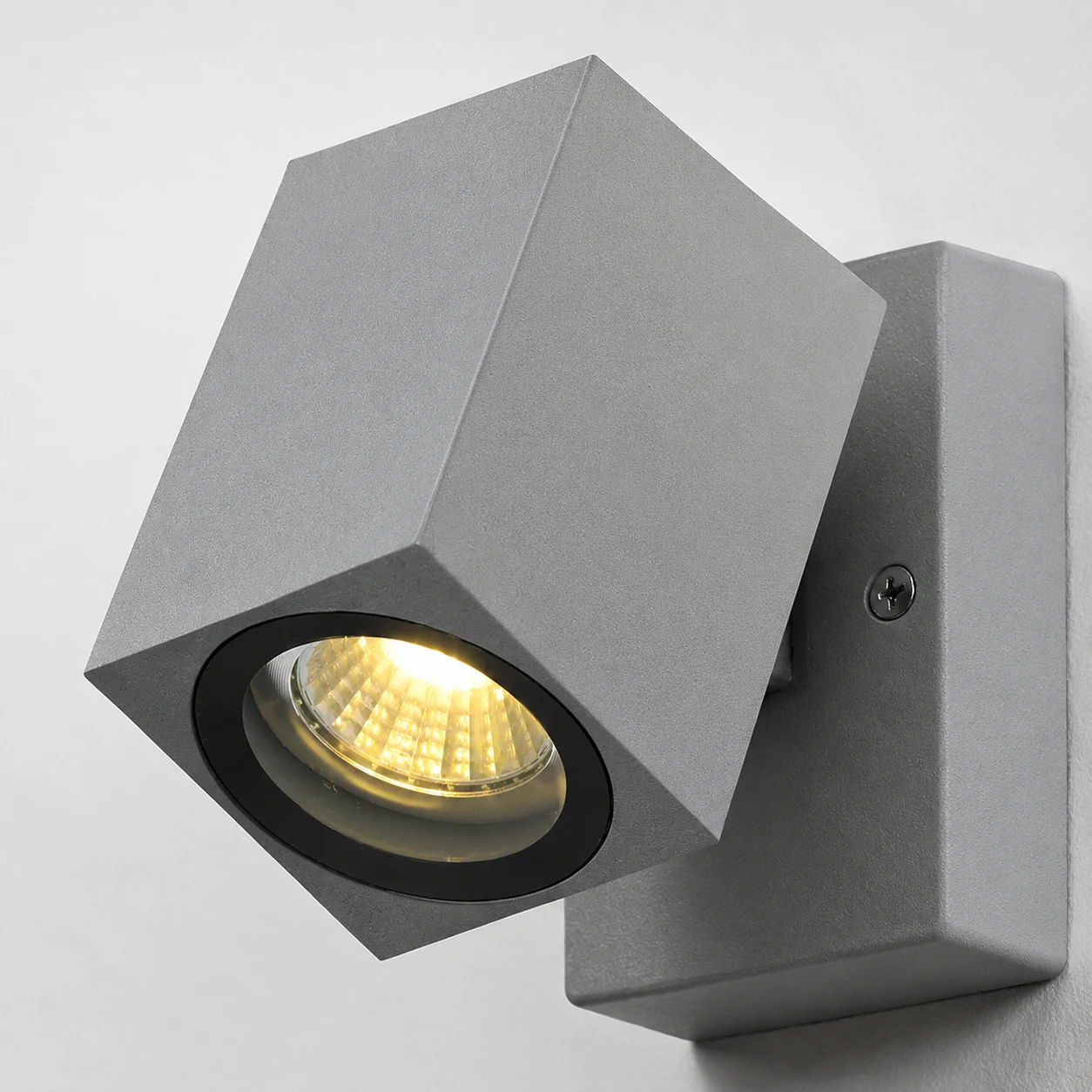 Detalle de la lente LED Avelo gris
